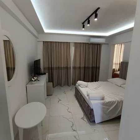 Elisabet 3*